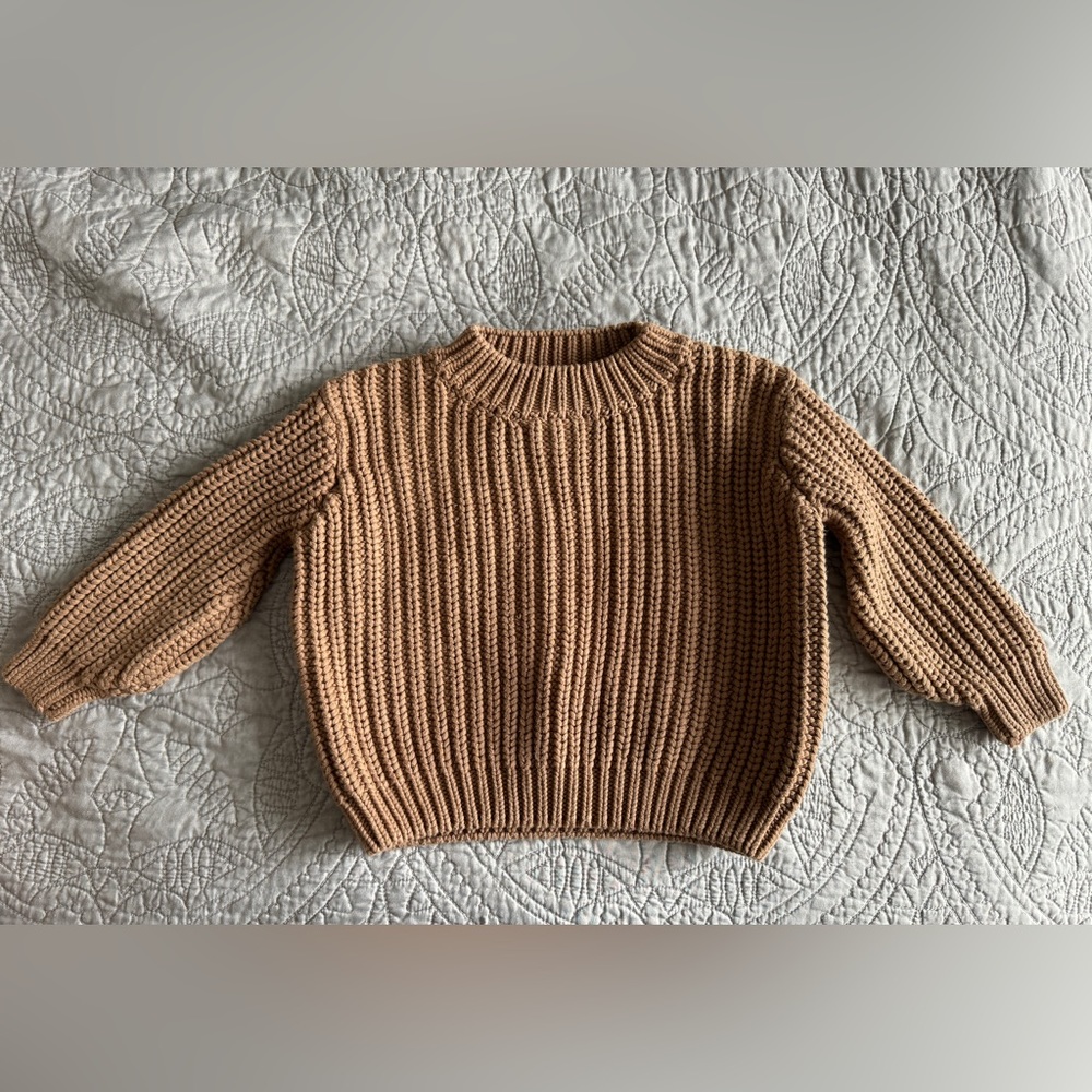 Illoura sweater